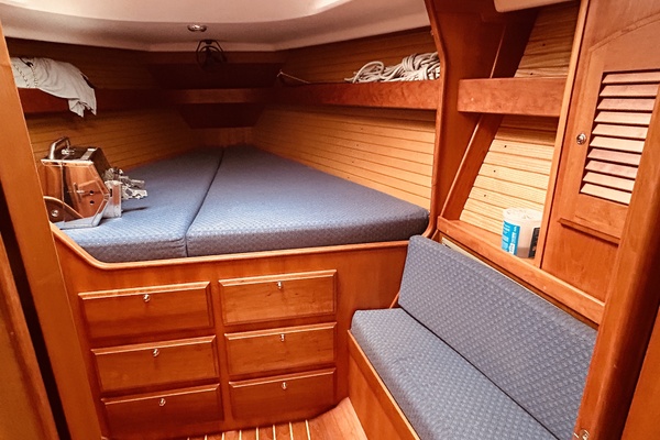 Lockwood 42ft Sabre Yacht For Sale