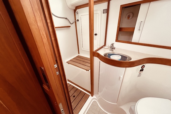 Lockwood 42ft Sabre Yacht For Sale