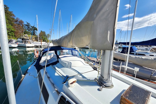 ESCAPE 30ft C amp C Yacht For Sale