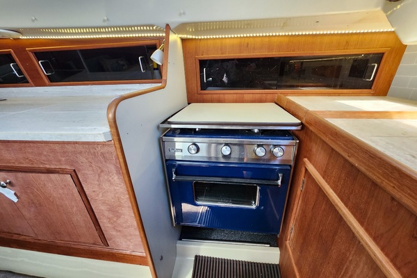 ESCAPE 30ft C amp C Yacht For Sale