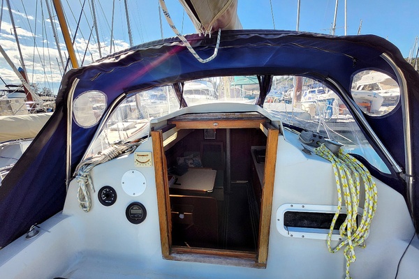 ESCAPE 30ft C amp C Yacht For Sale
