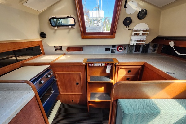 ESCAPE 30ft C amp C Yacht For Sale