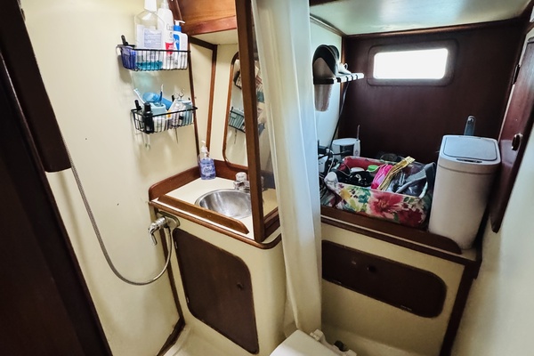 Alaya 41ft Irwin Yacht For Sale