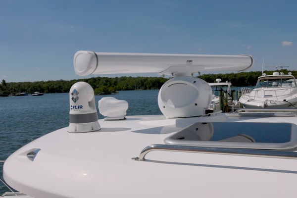 2023 Boston Whaler 32