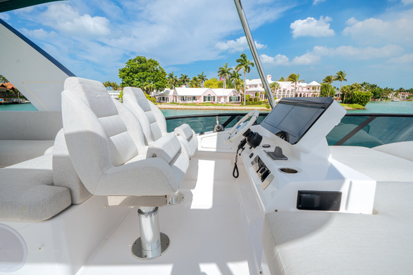 53ft Azimut Yacht For Sale