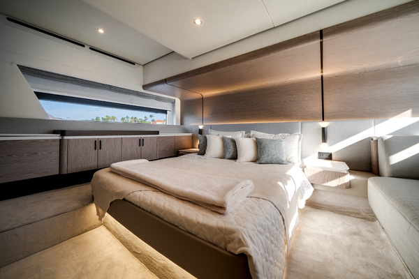 53ft Azimut Yacht For Sale