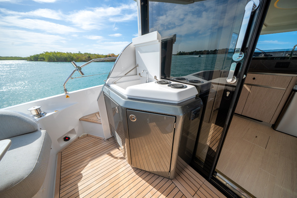 53ft Azimut Yacht For Sale