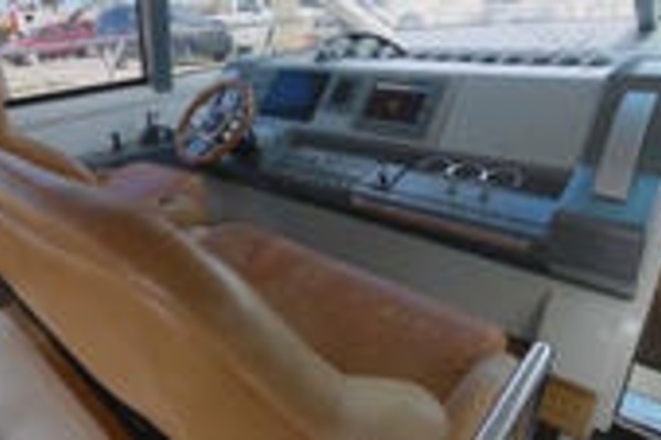 62ft Azimut Yacht For Sale