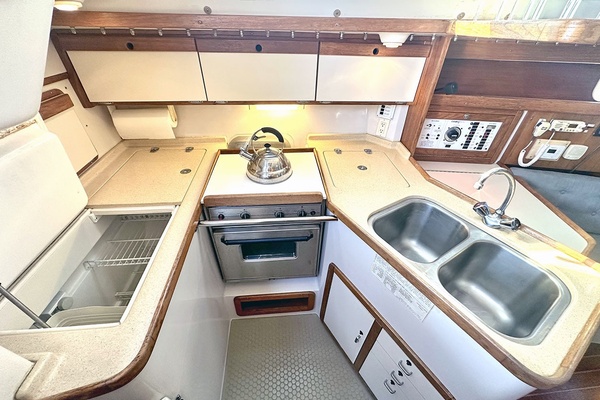 Artemis 32ft Catalina Yacht For Sale
