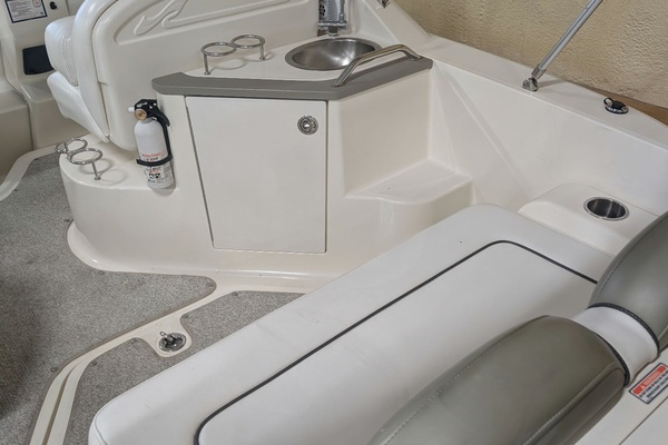 24ft Sea Ray Yacht For Sale