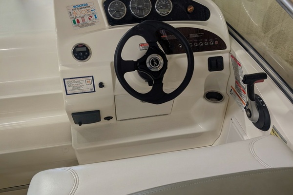 24ft Sea Ray Yacht For Sale