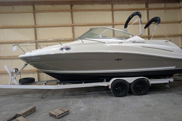 24-ft-Sea Ray-2006-240 Sundancer-Saugatuck Michigan United States yacht for sale