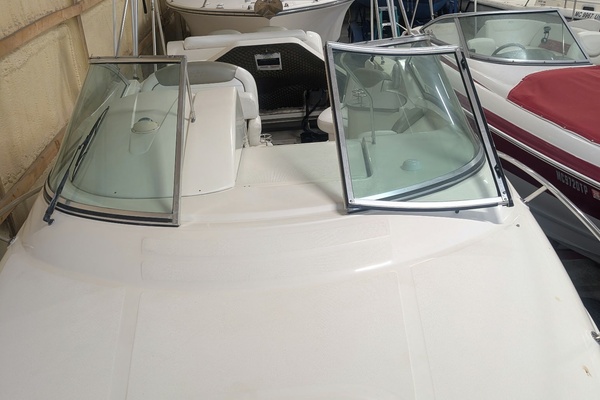 24ft Sea Ray Yacht For Sale