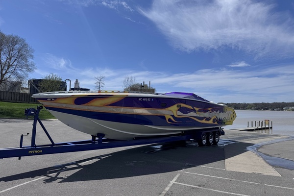 Photo of the 2000 Python  "Liquid Sandbox"