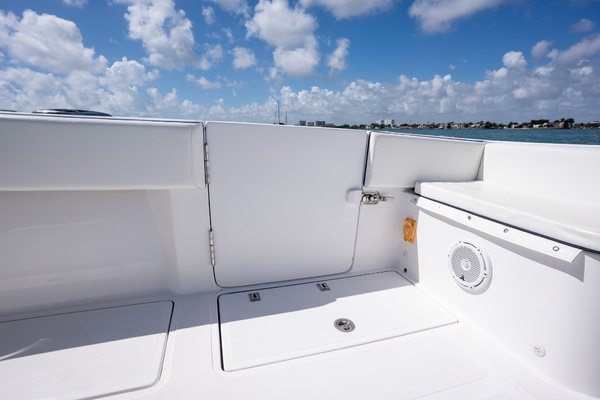 45ft SeaHunter Yacht For Sale