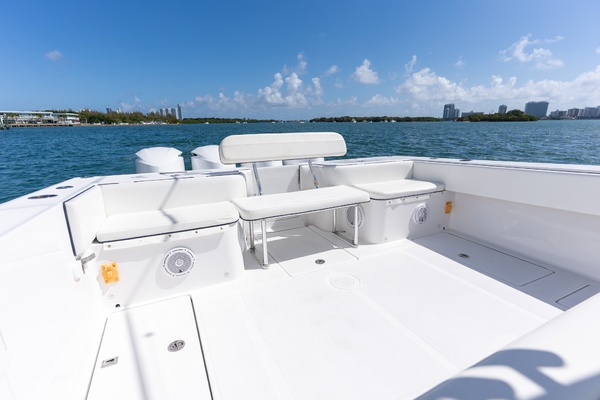 45ft SeaHunter Yacht For Sale