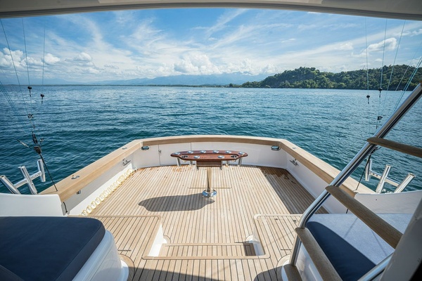 54ft Mark Willis Yacht For Sale
