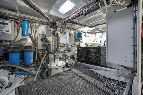 54ft Mark Willis Yacht For Sale