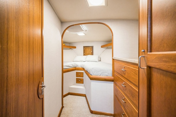54ft Mark Willis Yacht For Sale