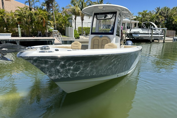 25ft Sea Hunt Yacht For Sale