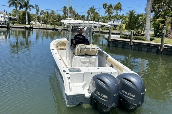 25ft Sea Hunt Yacht For Sale