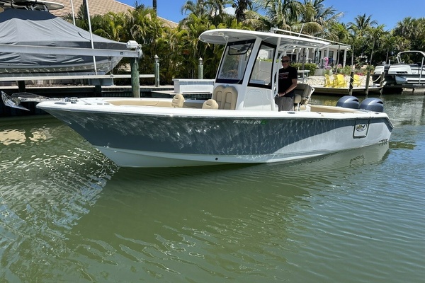 25ft Sea Hunt Yacht For Sale
