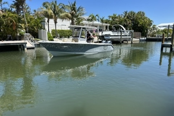 25ft Sea Hunt Yacht For Sale