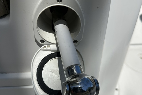 25ft Sea Hunt Yacht For Sale