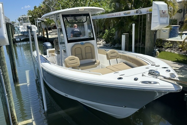 25ft Sea Hunt Yacht For Sale