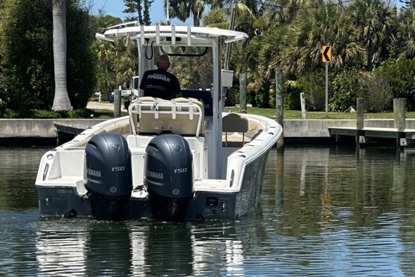 25ft Sea Hunt Yacht For Sale