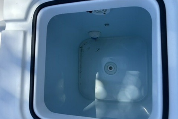 25ft Sea Hunt Yacht For Sale