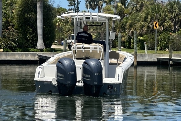 25ft Sea Hunt Yacht For Sale