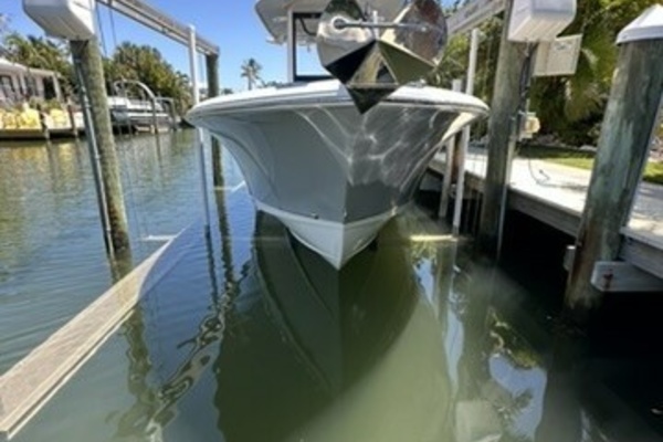 25ft Sea Hunt Yacht For Sale