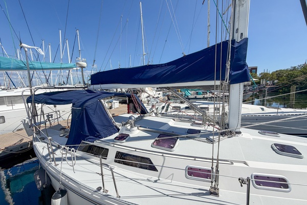 Jolly Mon  42ft Catalina Yacht For Sale