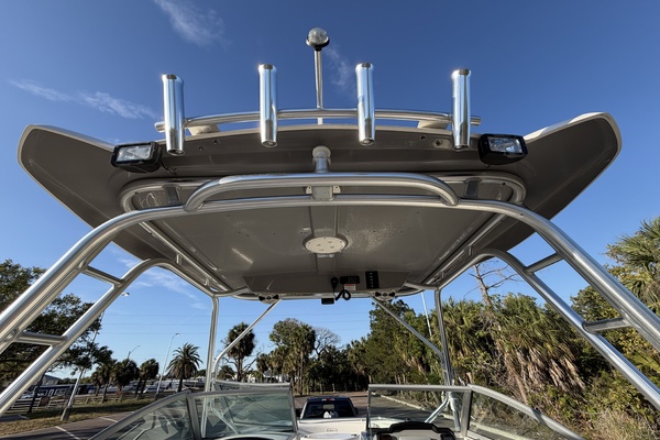 24ft Robalo Yacht For Sale