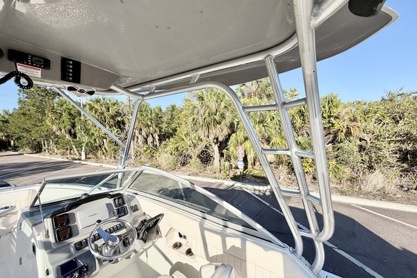 24ft Robalo Yacht For Sale