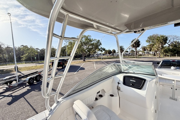 24ft Robalo Yacht For Sale