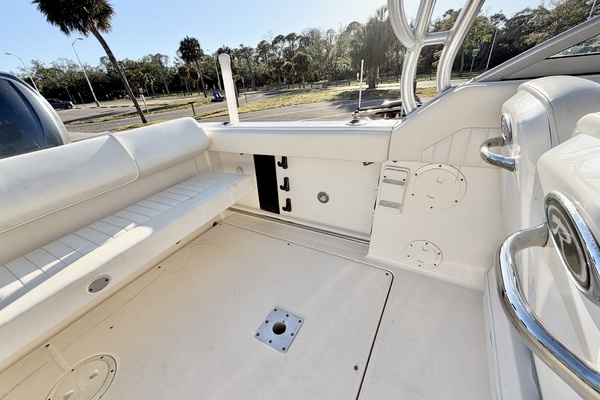 24ft Robalo Yacht For Sale