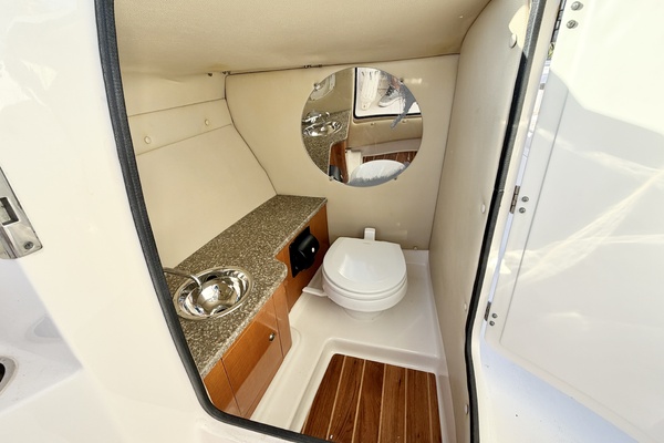 24ft Robalo Yacht For Sale
