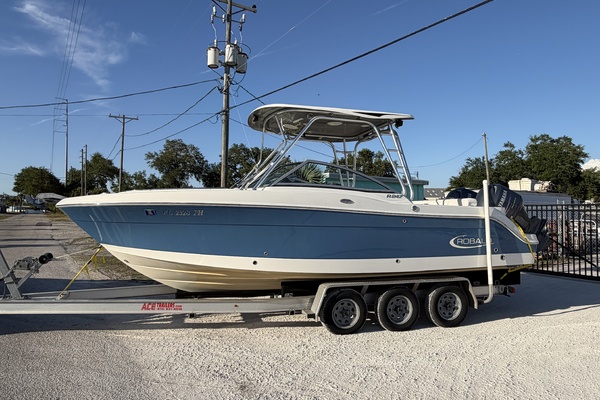 24ft Robalo Yacht For Sale