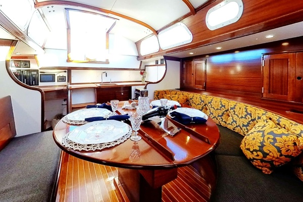 40ft Hinckley Yacht For Sale