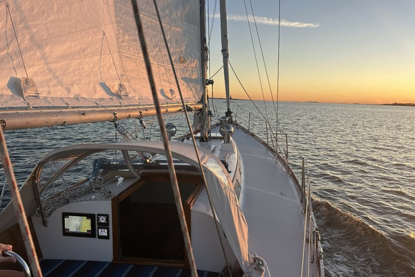 40ft Hinckley Yacht For Sale