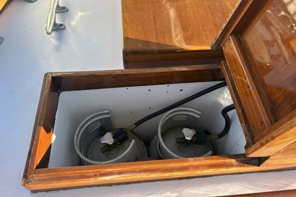 40ft Hinckley Yacht For Sale