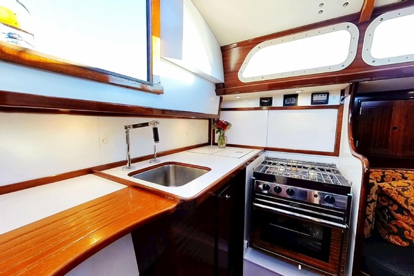 40ft Hinckley Yacht For Sale