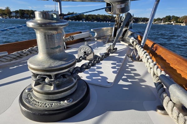 40ft Hinckley Yacht For Sale