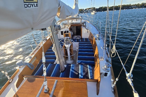 40ft Hinckley Yacht For Sale