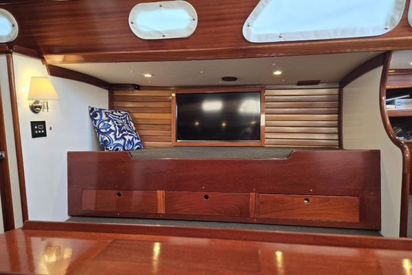 40ft Hinckley Yacht For Sale