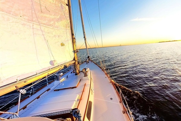 40ft Hinckley Yacht For Sale