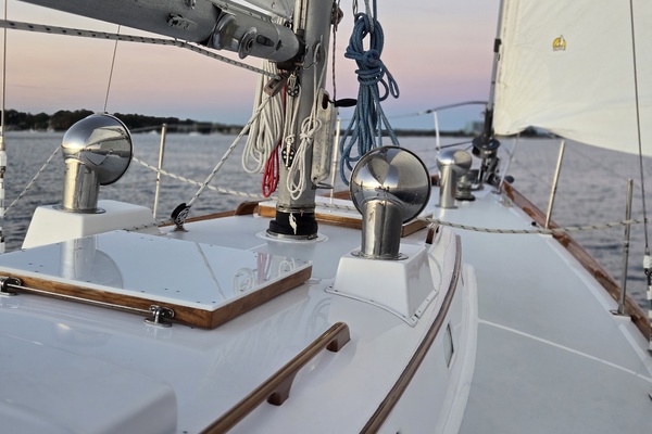 40ft Hinckley Yacht For Sale