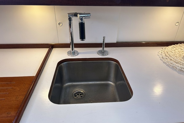 40ft Hinckley Yacht For Sale
